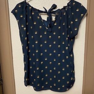 - Blouse Short Sleeve LC Lauren Conrad Small
